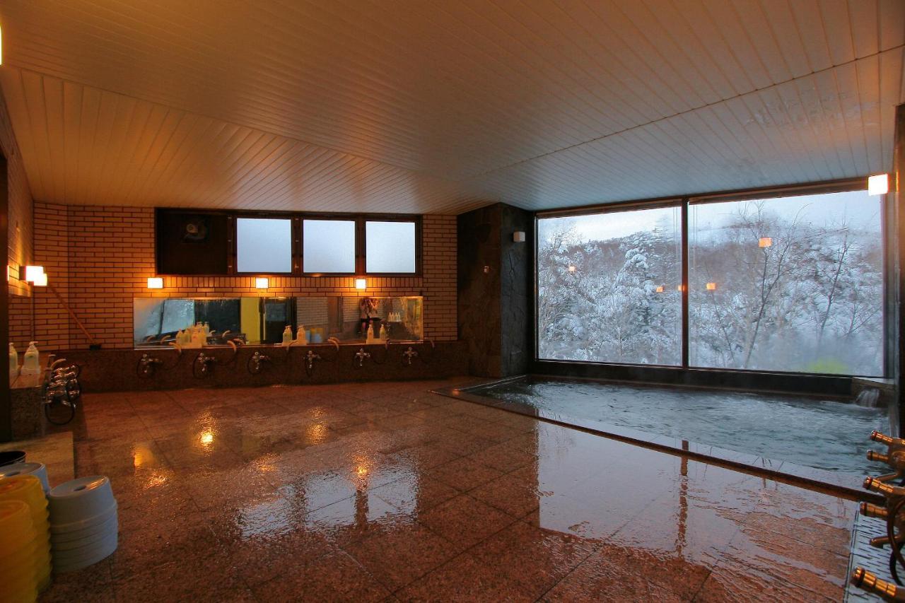 Hotel Araragi Яманучи Екстериор снимка